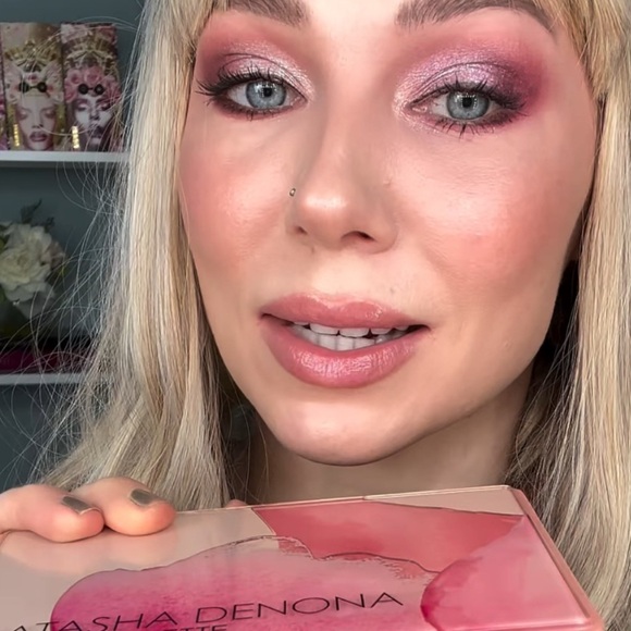 NEW✅Natasha Bloom Palette - Picture 2 of 6